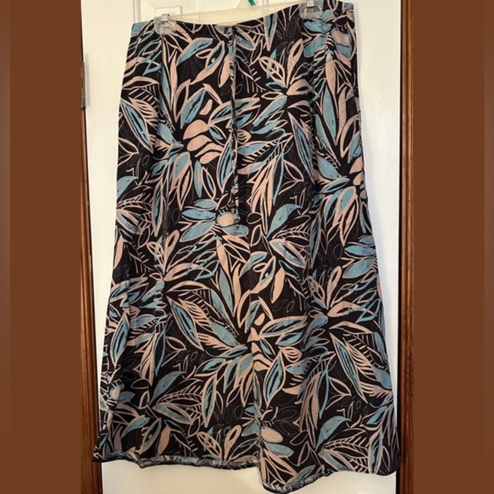 cato woman's skirt in blue and tan floral print